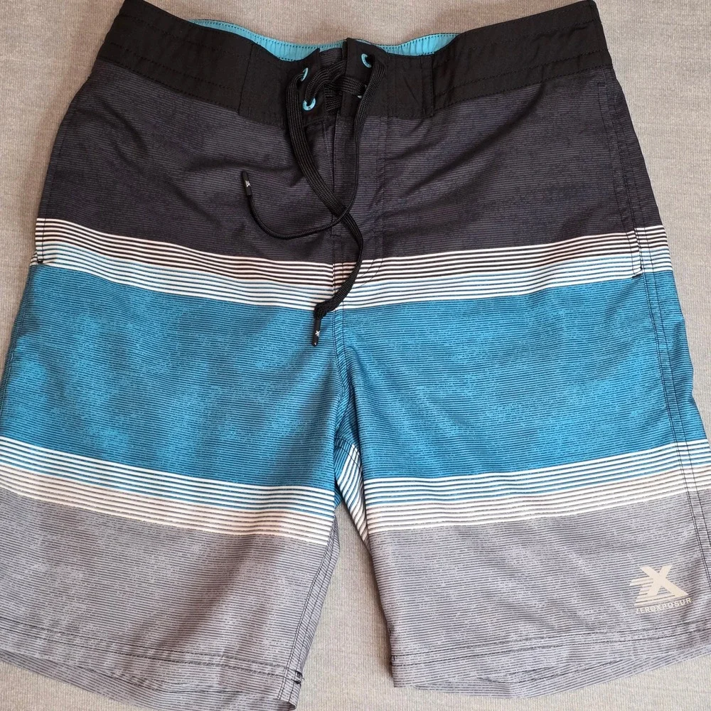 Lot of 2 Men's Board Shorts Swim Trunks Medium Nike ZeroXposur Black Blue Surf